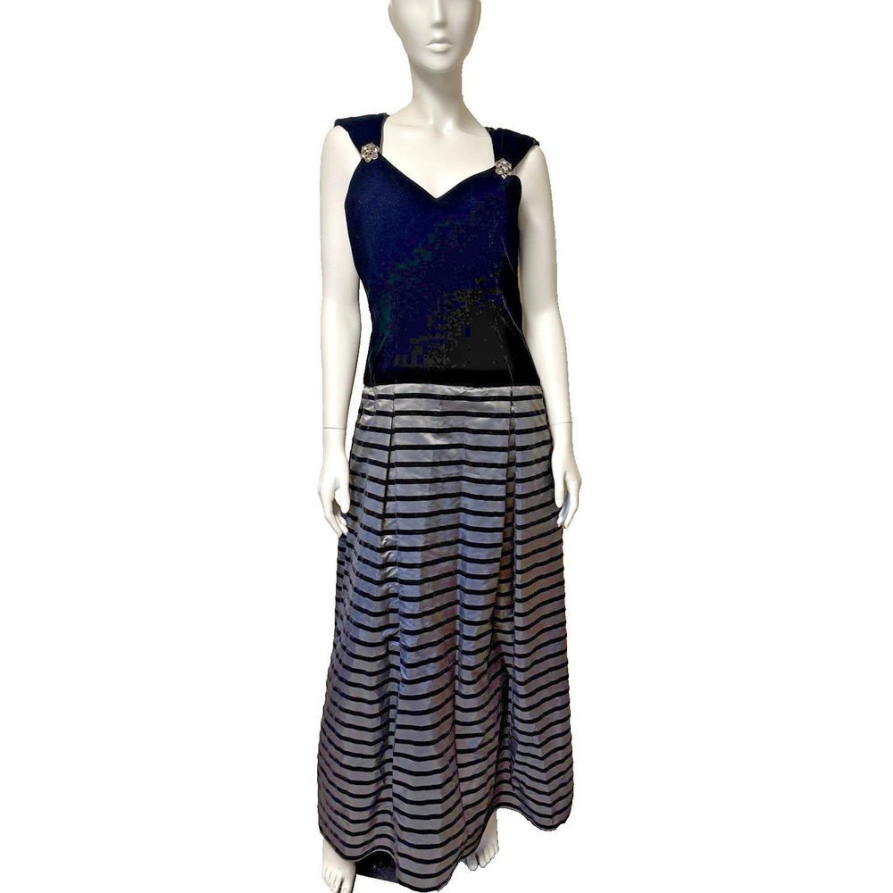 Vtg Gown Formal Dress Black Velvet Silver Taffeta‎ Union SZ 8 Old Money Timeless - Picture 2 of 16